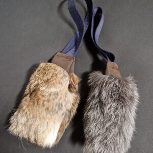 Kaninkarvariepu vingulla, pieni